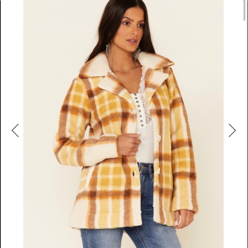 Boot Barn Plaid Coat ❣️